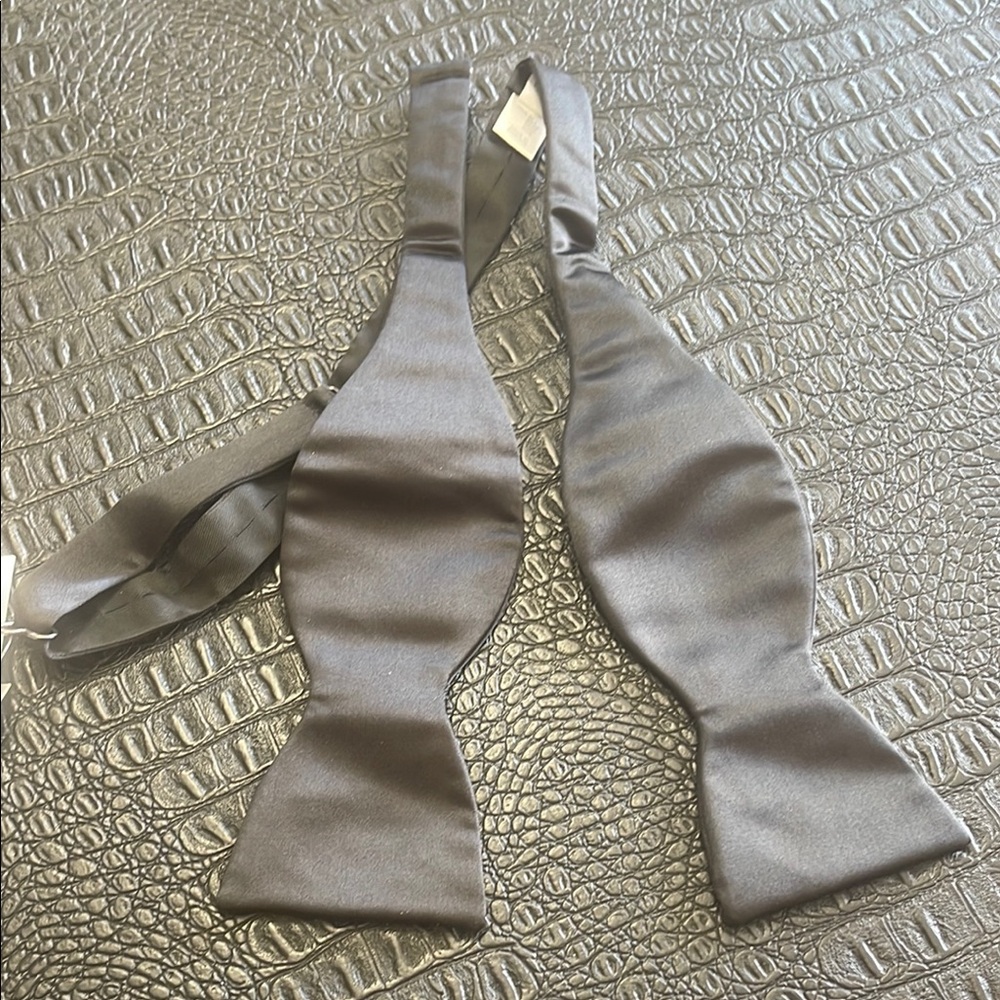 ETON Elegant Black Silk Bow Tie -Self Tied